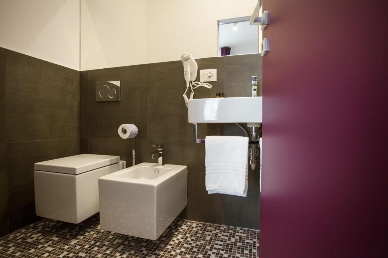 Dimora Mefite-Camere Con Bagno Privato E Self Check-In Matera Exteriör bild