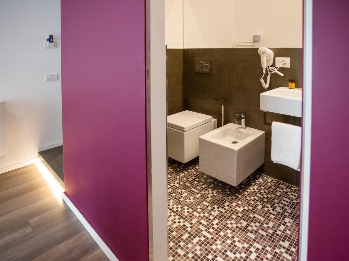 Dimora Mefite-Camere Con Bagno Privato E Self Check-In Matera Exteriör bild